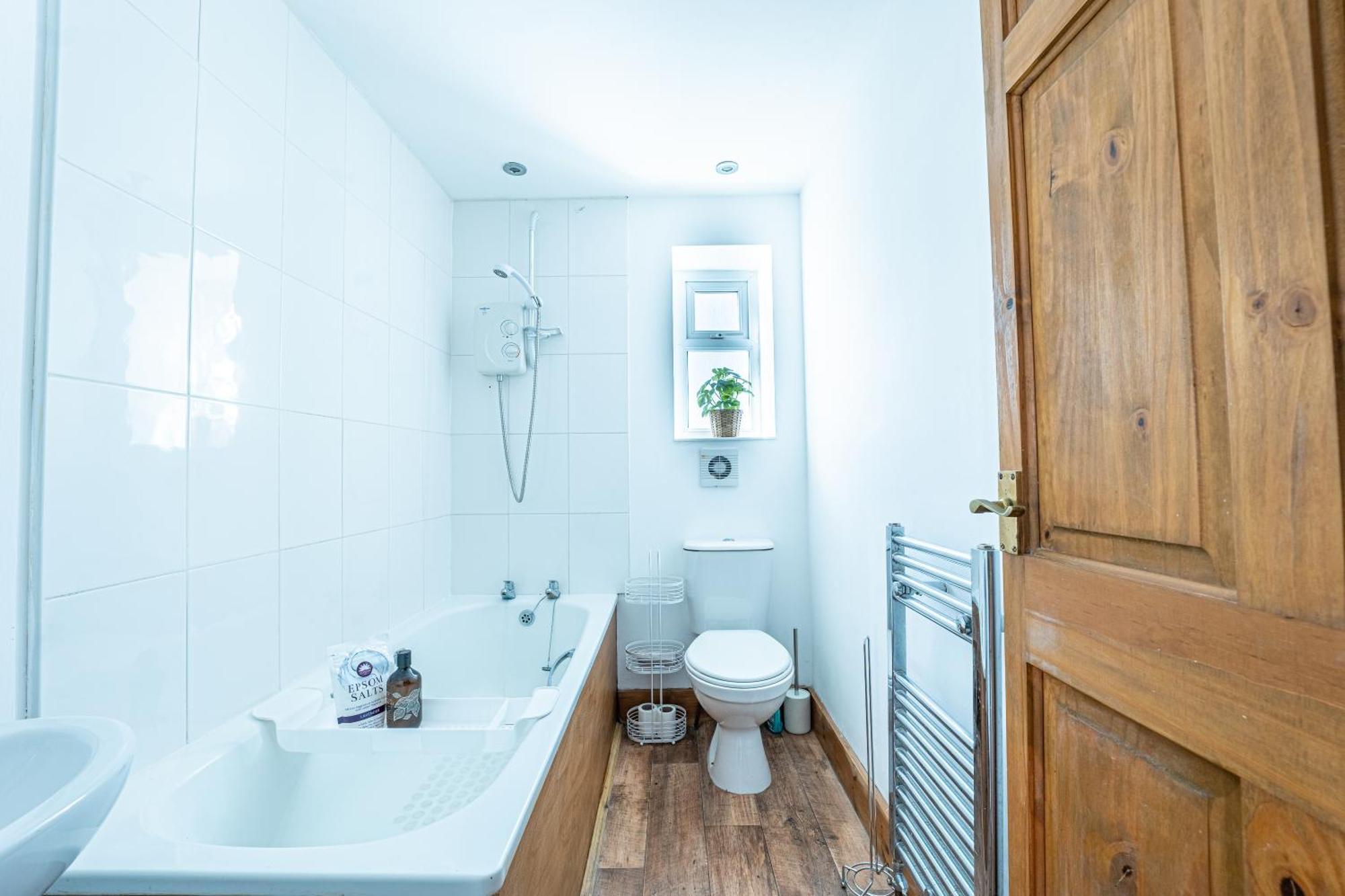 Appartamento Seaside Retreat In Folkestone Esterno foto